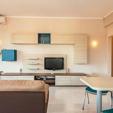 Apartament Lia *